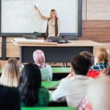 Nuevas propuestas para la mejora de la formación de docentes