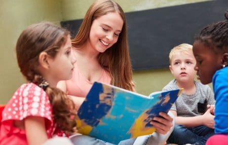 Cuántos años dura la carrera de Educación Infantil