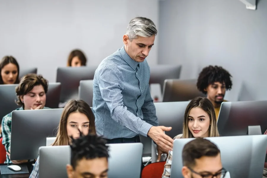 cursos-profesores-tecnologia-afoe cursos-profesores-tecnologia-afoe